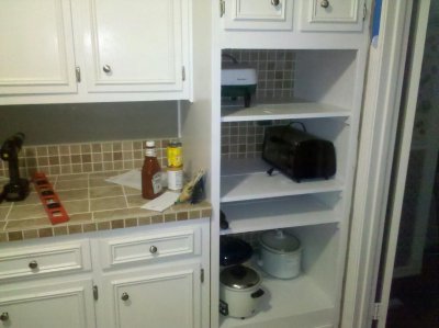 kitchen_shelves.jpg