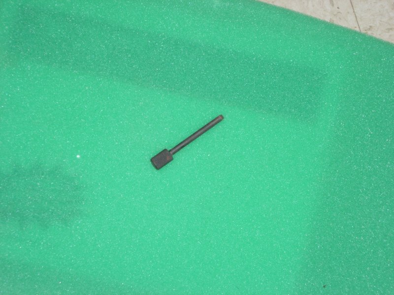 3204 ribbed and timing belt tensioner holder.JPG