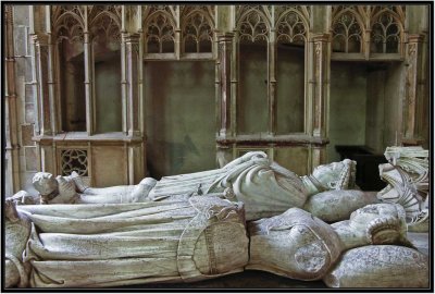 25 Gisants of Charles I de Bourbon and Agnès de Bougogne 87005093.jpg