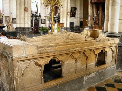 07 Tomb of Saint Omer 87001936.jpg