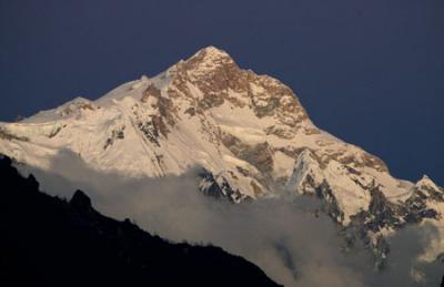 KF3A2479manaslu cr.jpg