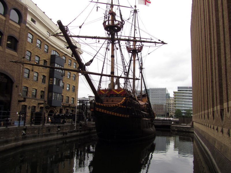 GoldenHinde_London.jpg