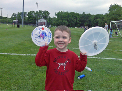gavinFrisbee11.jpg