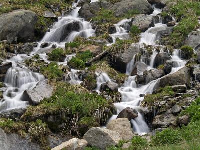 Roadside waterfalls