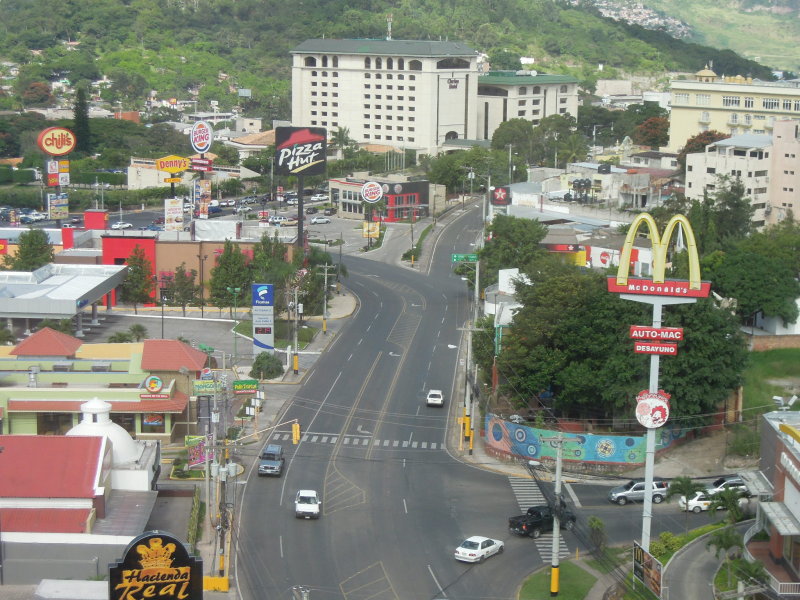 Tegucigalpa Marriott hotel - view from corridor