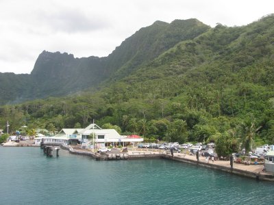 arriving Moorea