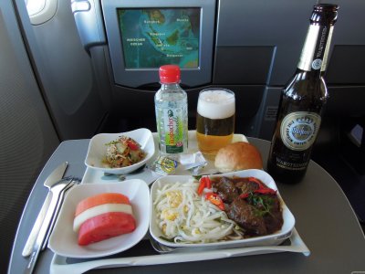 dinner on Lufthansa in J Singapore to Jakarta
