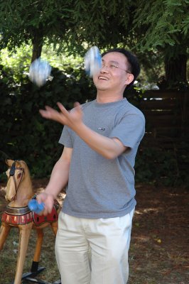 Ruiqi Juggling