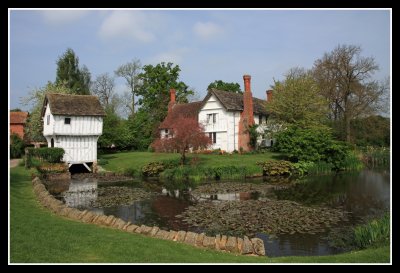 Brockhampton manor house, gate house and moat
