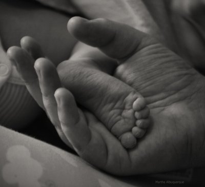 my foot in daddy's hand
