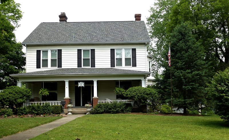 Lebanon IL House - 12.jpg