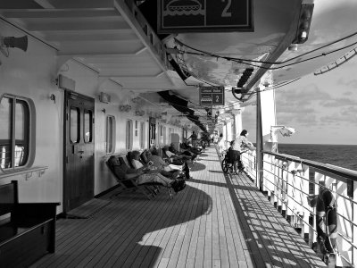 SS Zandaam - Prominade Deck.jpg