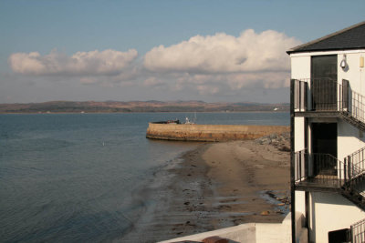 View from the Bowmore Distrillery visitor centre balcony over the harbour