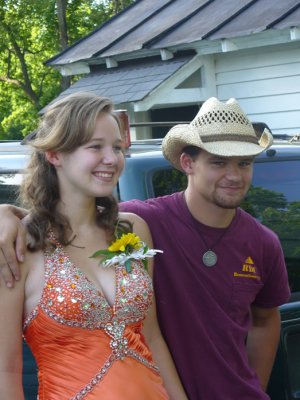 P1030952prom5-12.jpg