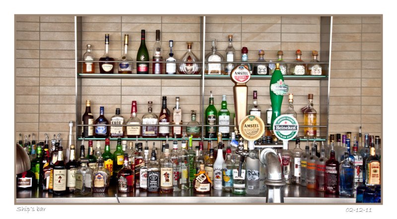 Ships bar