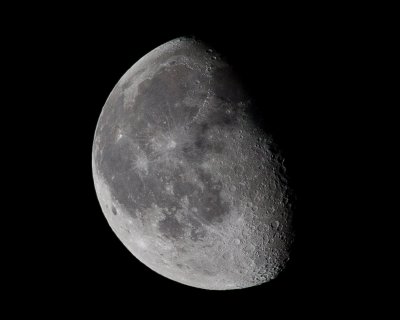 Aug 19 2011 Moon-001.jpg