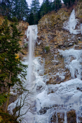 Jan 24 08 Multnomah Falls Winter-11.jpg