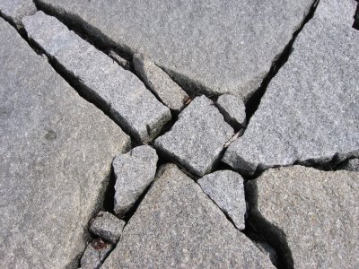 Rockland Breakwater -- the cracks