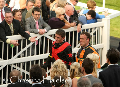 Aintree racecourse 2011-04-8+9 (Grand National Steeplechase)