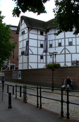 The Globe Theatre - 028.1732crhl.jpg