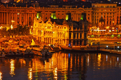 Colours in Port Vell V