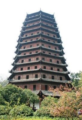 1319. Hangzhou - La pagoda delle sei armonie.JPG