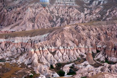 1005 Sulla Cappadocia in mongolfiera.JPG