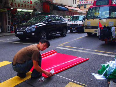 A Mongkok Moment:  Street side fabric shop