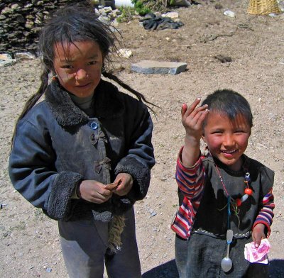 Children, Peiku Tso