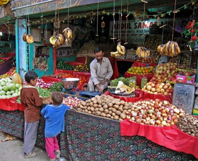 Vegetable market, Kargil