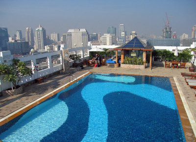 Rooftop pool, Sukhumvit