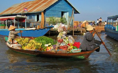 Grocery boat