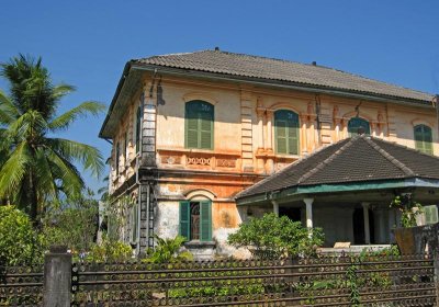 Colonial villa, Champasak