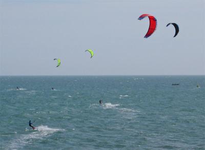 Kitesurfing