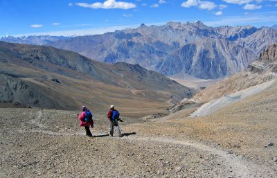 Descent from Thongde La