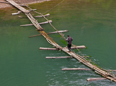 Floating bridge