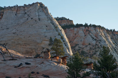 Cliff tops on the Zion plateau