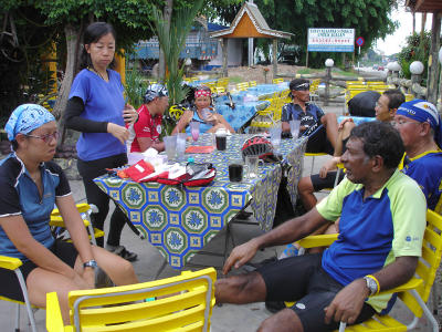 high tea at Simpang Rengam