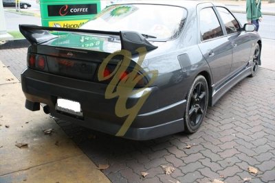 R33 Sedan Type 4rb 01.jpg