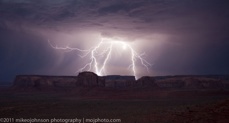 006Lightning Over Monument Valley