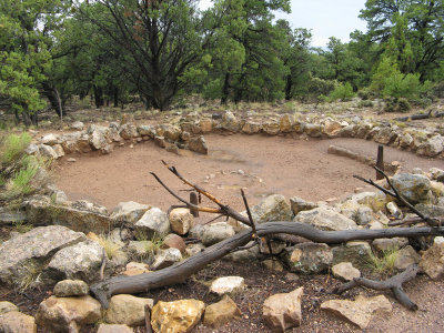 Tusayan ruins--large kiva