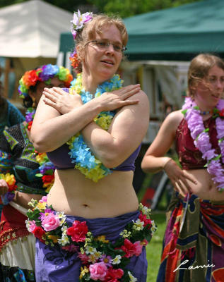 Shen Dance 19 - Belly Dancers