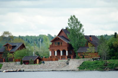 a house on the russian side of the narva river