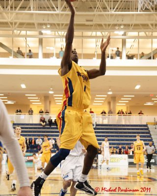 Queens vs Laurentian 09135 copy.jpg