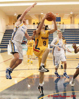 Queens vs Laurentian 09100 copy.jpg