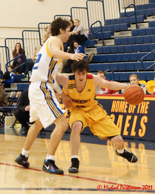 Queens vs Laurentian 09107 copy.jpg