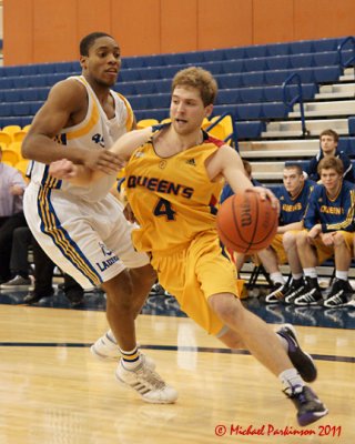 Queens vs Laurentian 09144 copy.jpg