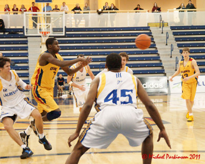 Queens vs Laurentian 09158 copy.jpg
