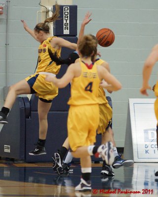 Queen's vs Lakehead 00191 copy.jpg