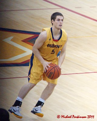 Queen's vs Lakehead M-Basketball 11-11-11